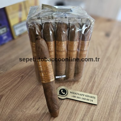 Gurkha Cellar Reserve 18 Year Edicion Especial Hedonism 20'li Puro Kutu